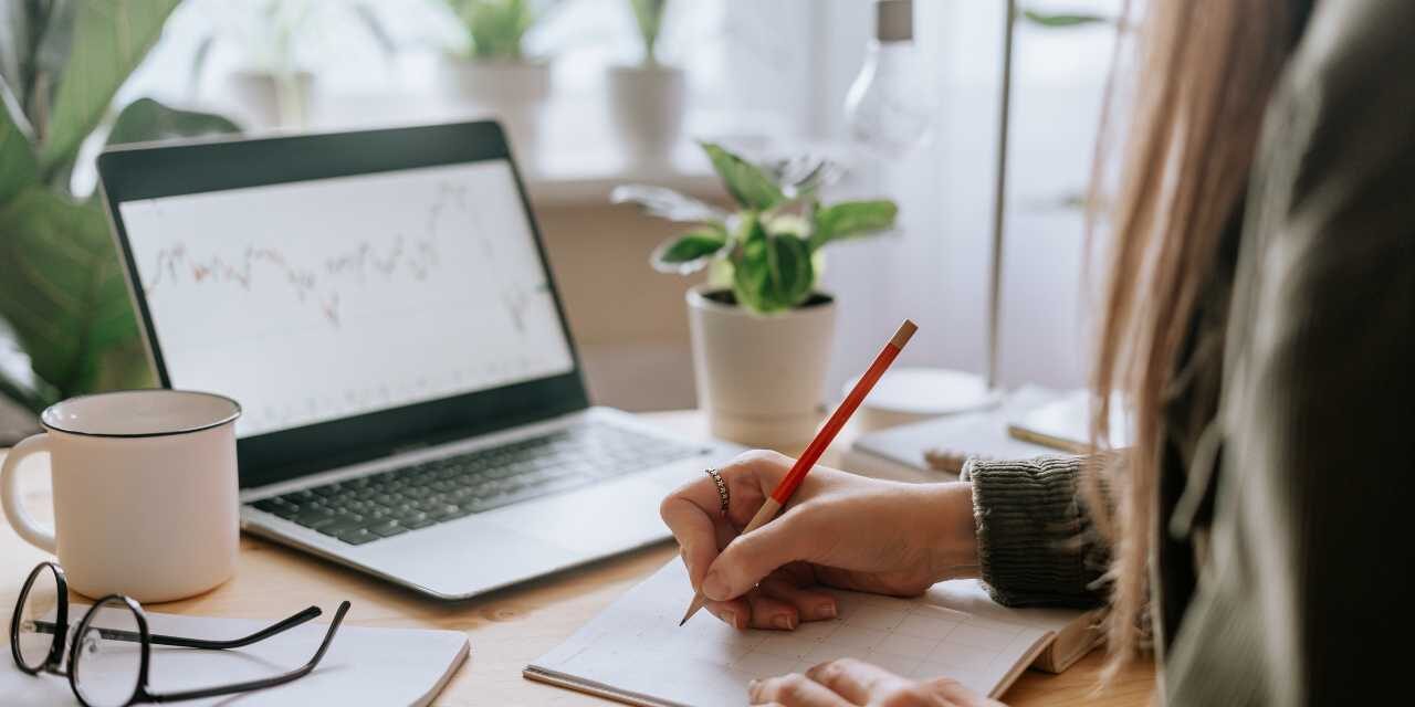 Vantagens de uma Gestão Financeira Remota em Tempos de Mudança Vantagens de uma Gestão Financeira Remota em Tempos de Mudança